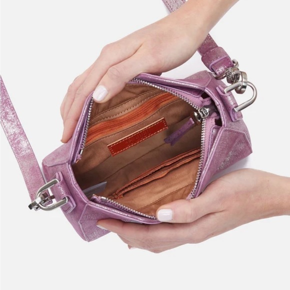 COPY - Hobo NWT hot Pink metallic leather mini crossbody/satchel with shoulder … - Picture 11 of 12